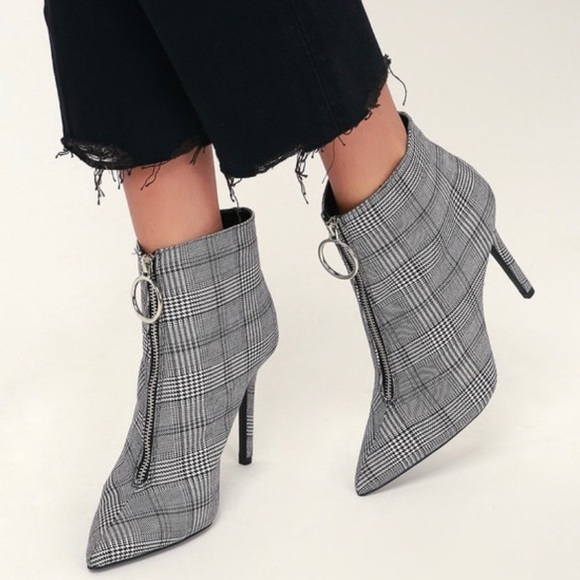 Plaid ankle booties with a ring zipper - Picture 1 of 9